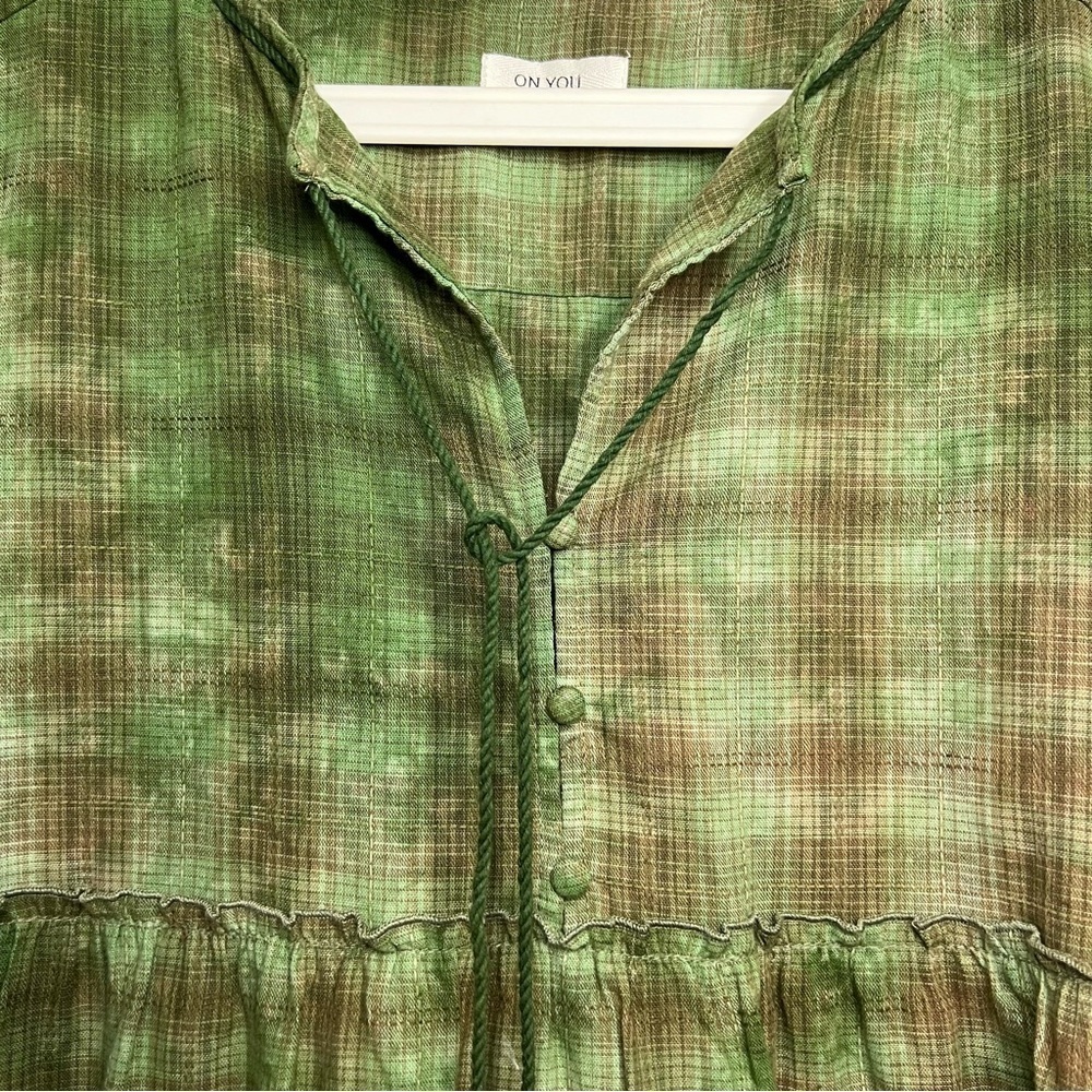 On You | Linen Tiered Tie Dye Mini Dress Babydoll Cuff Sleeve Bamboo Green Sz L - Picture 2 of 15